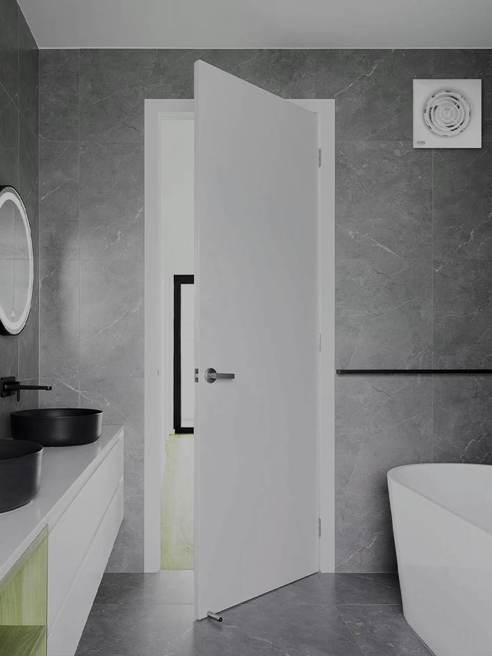 The Secret to a Steam-Free Bathroom (That No One Talks About)